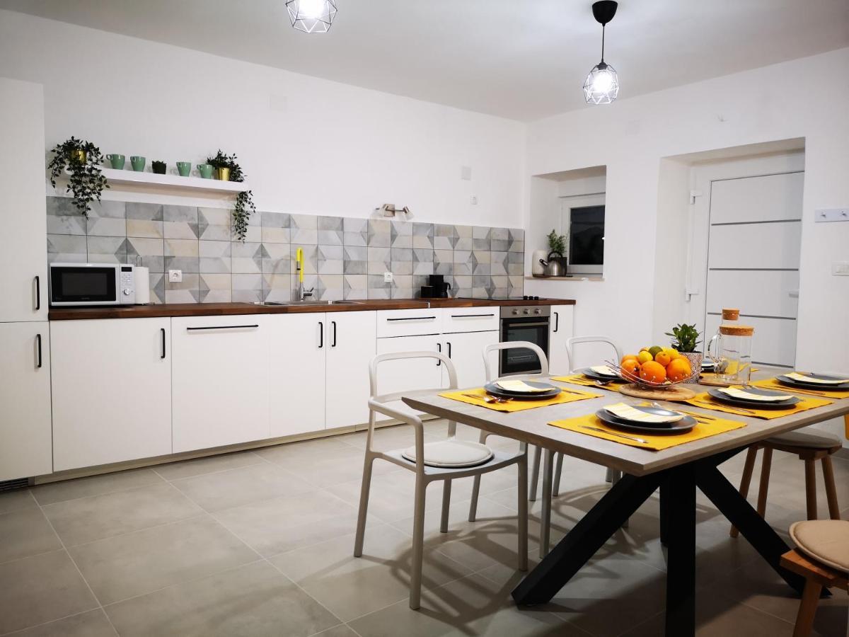 Apartment Sunrise, Coastal Istra, Pula Duga Uvala Pavicini Exterior photo